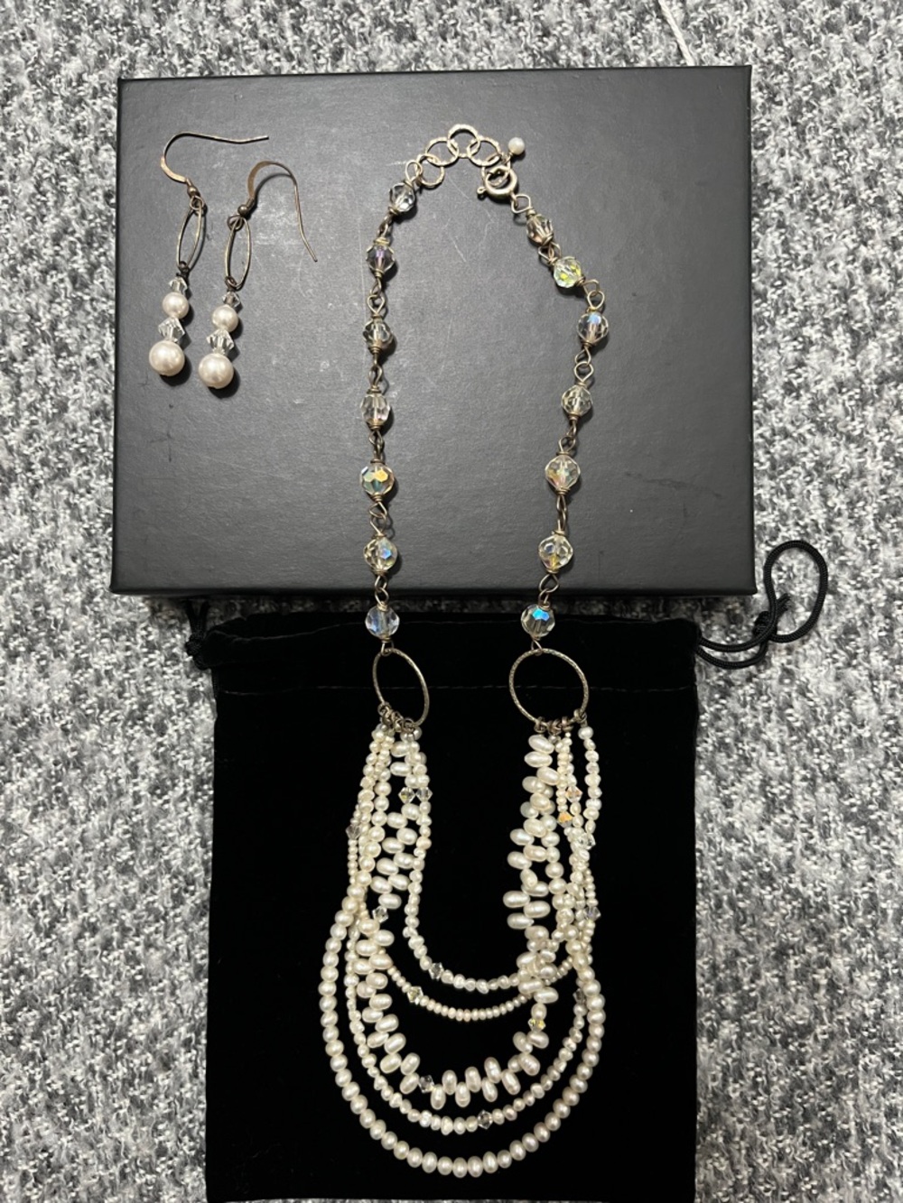 Fine Jewelry Black Necklace Gift Box